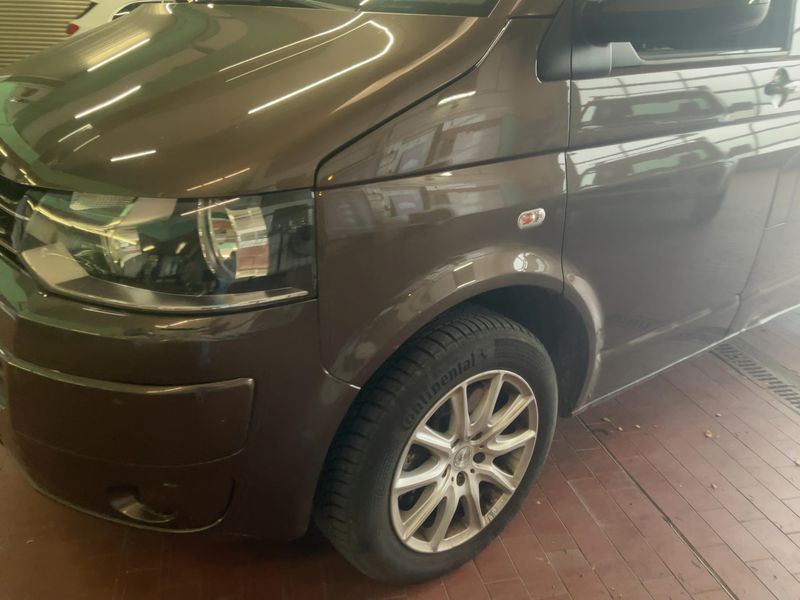 Volkswagen T5 Multivan 2.0 TDI Comfortline 4Motion — zdjęcie 2