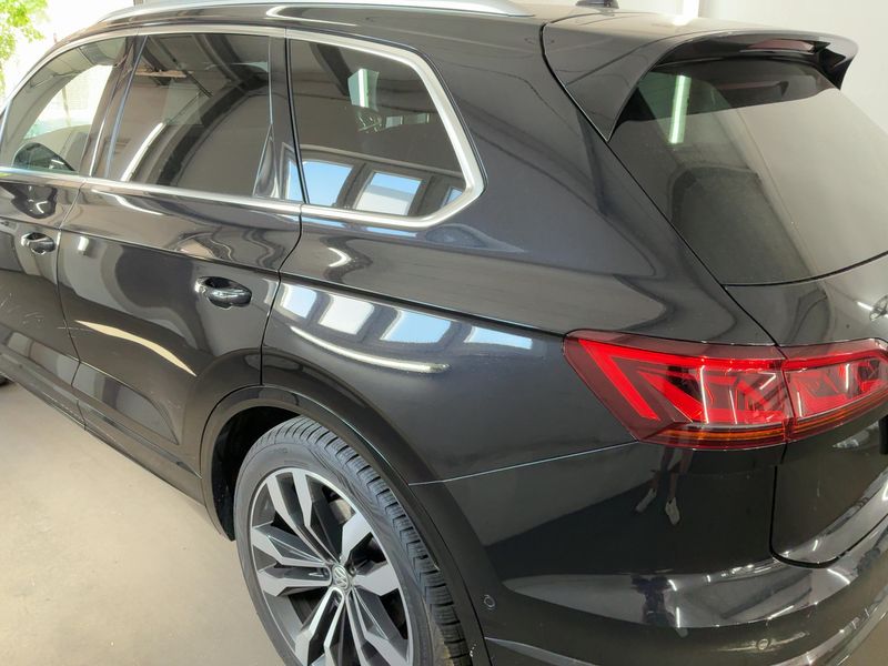 Volkswagen Touareg 3.0 V6 TDI R-Line 4Motion — zdjęcie 3
