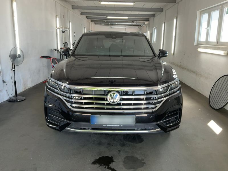 Volkswagen Touareg 3.0 V6 TDI R-Line 4Motion — zdjęcie 9