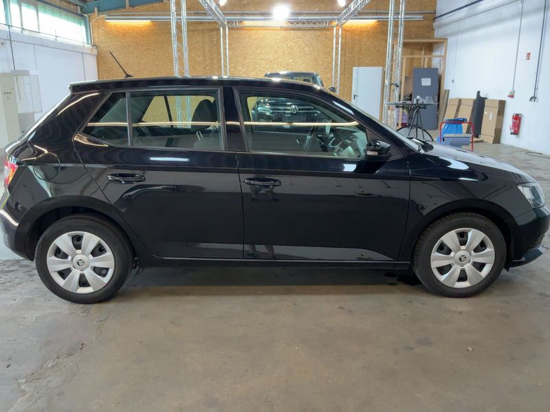 Skoda Fabia 1.0 TSI Ambition 2017 – снимка 10