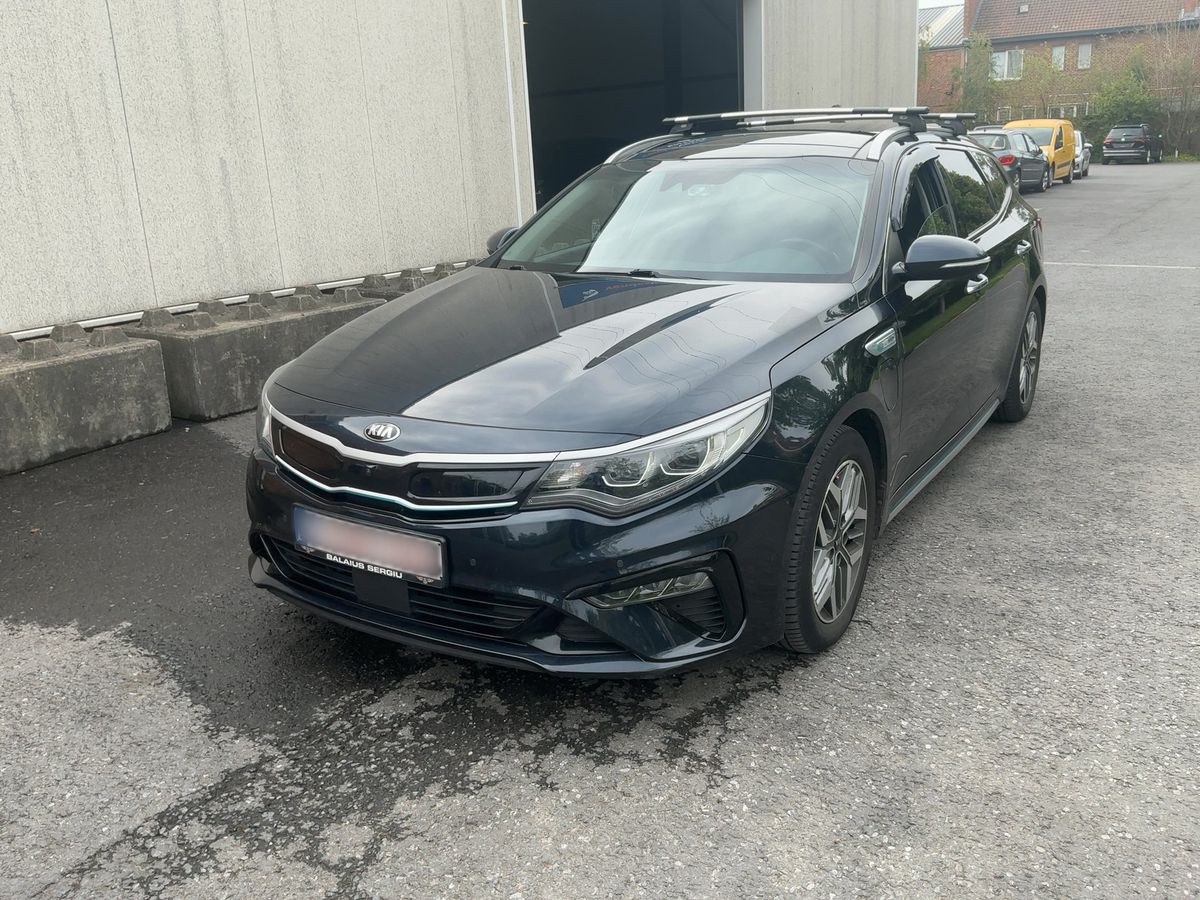 Kia Optima 2019 — photo 1