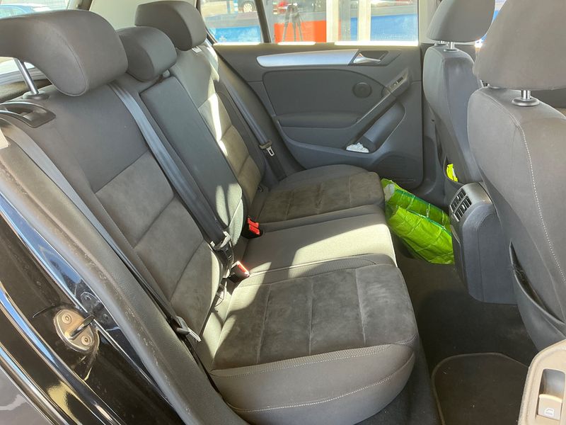 Volkswagen Golf VI 1.6 TDI Sport 2011 – снимка 19