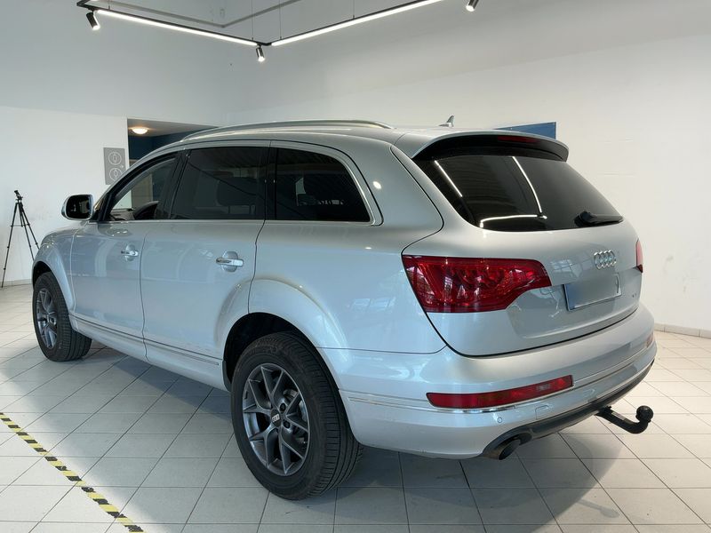 Audi Q7 3.0 V6 TDI quattro — zdjęcie 3