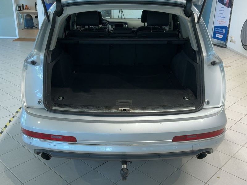 Audi Q7 3.0 V6 TDI quattro — zdjęcie 10
