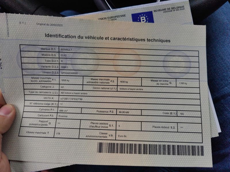 Renault Clio 0.9 Limited — zdjęcie 15