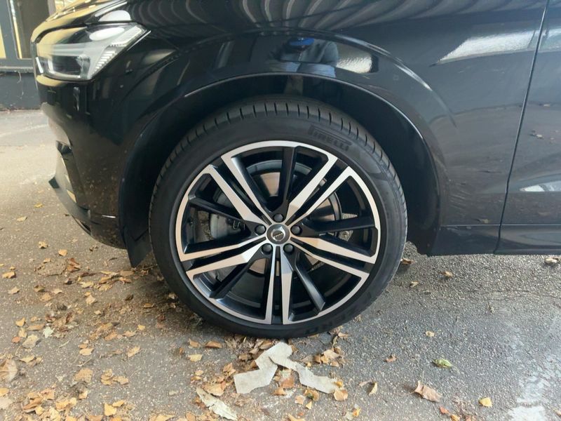 Volvo XC60 2.0 T6 R-Design AWD 2019 – снимка 3
