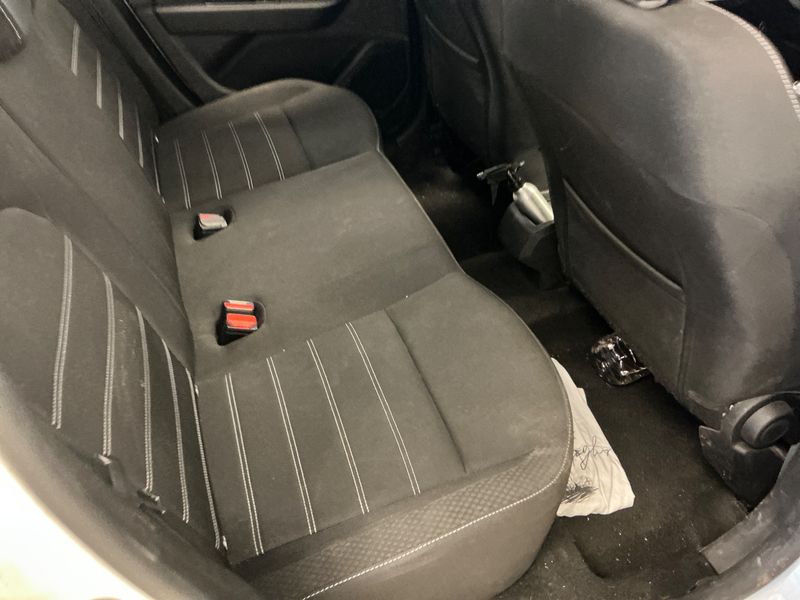 Dacia Duster 1.0 TCe LPG Comfort 2022 – снимка 28