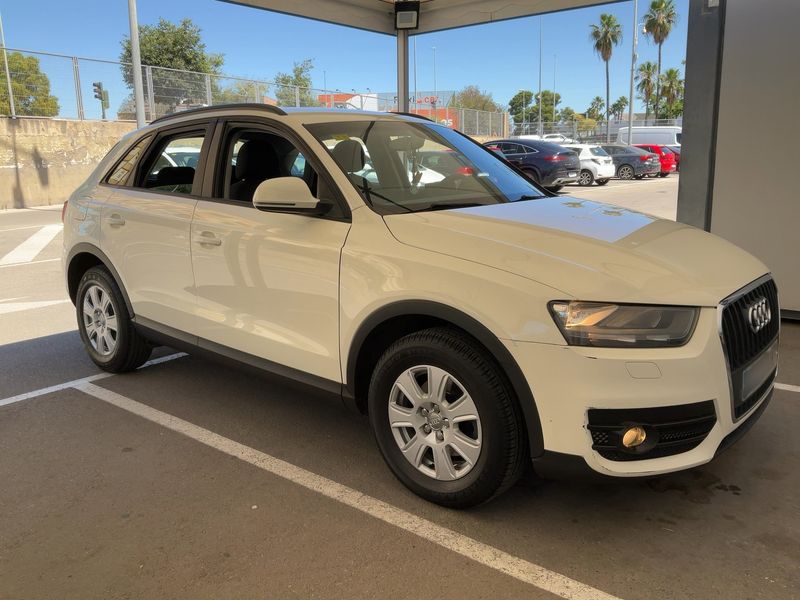 Audi Q3 2.0 TDI Advance — zdjęcie 8
