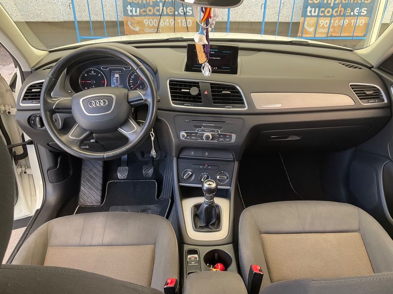 Audi Q3 2.0 TDI Advance — zdjęcie 12