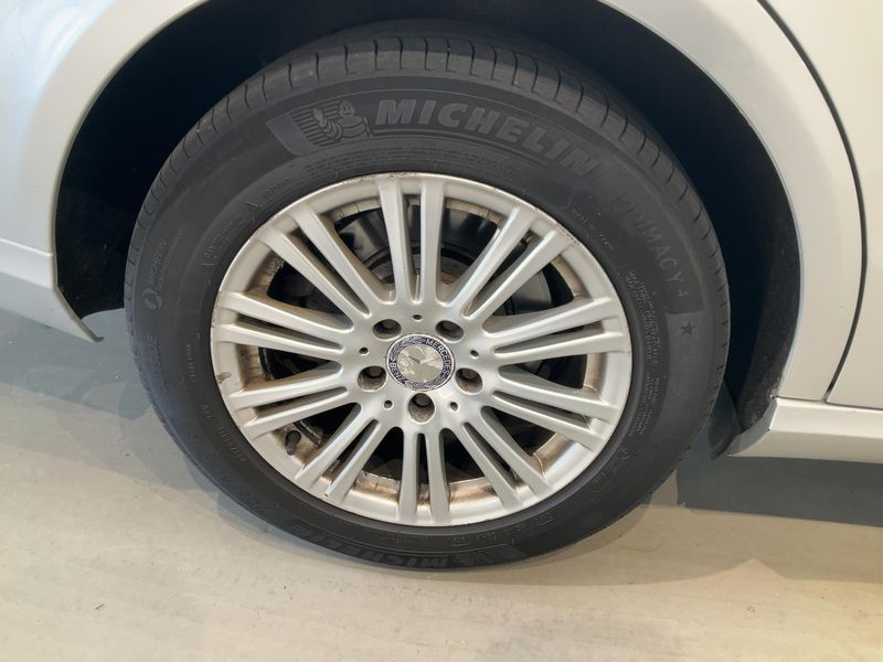 Mercedes-Benz E-Klasse E 220 CDI BlueEfficiency Elegance 2010 – снимка 9