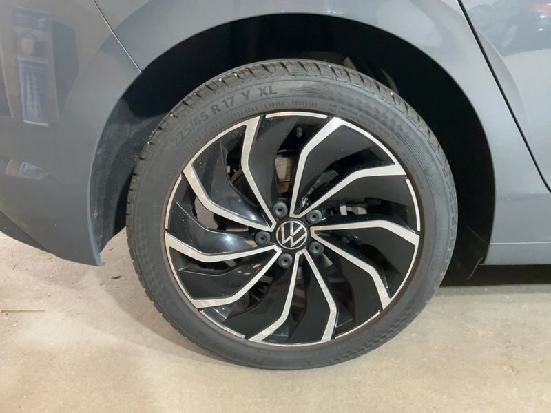 Volkswagen Golf VIII 1.5 eTSI ACT Life 1st 2020 – снимка 9