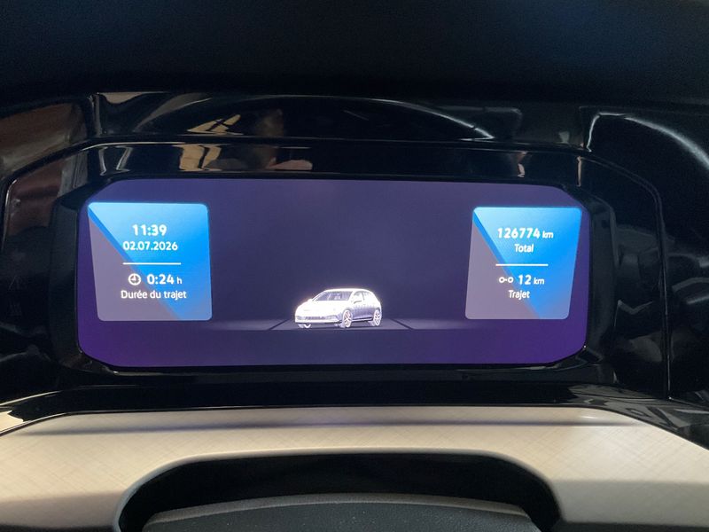 Volkswagen Golf VIII 1.5 eTSI ACT Life 1st 2020 – снимка 18