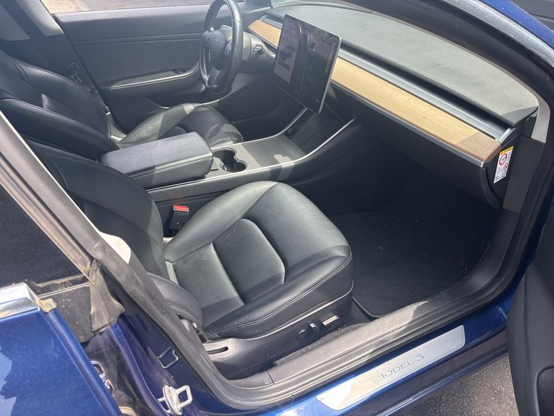 Tesla Model 3 Long Range Dual Long Range Dual AWD — zdjęcie 10