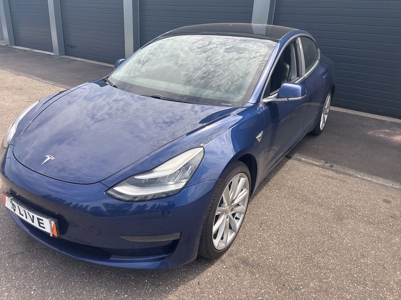 Tesla Model 3 Long Range Dual Long Range Dual AWD — zdjęcie 2