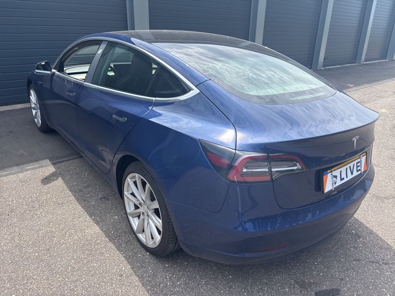 Tesla Model 3 Long Range Dual Long Range Dual AWD — zdjęcie 3