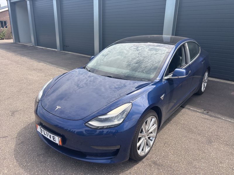 Tesla Model 3 Long Range Dual Long Range Dual AWD