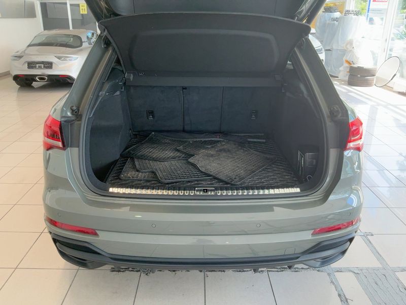 Audi Q3 35 TFSI S line 2019 – снимка 15