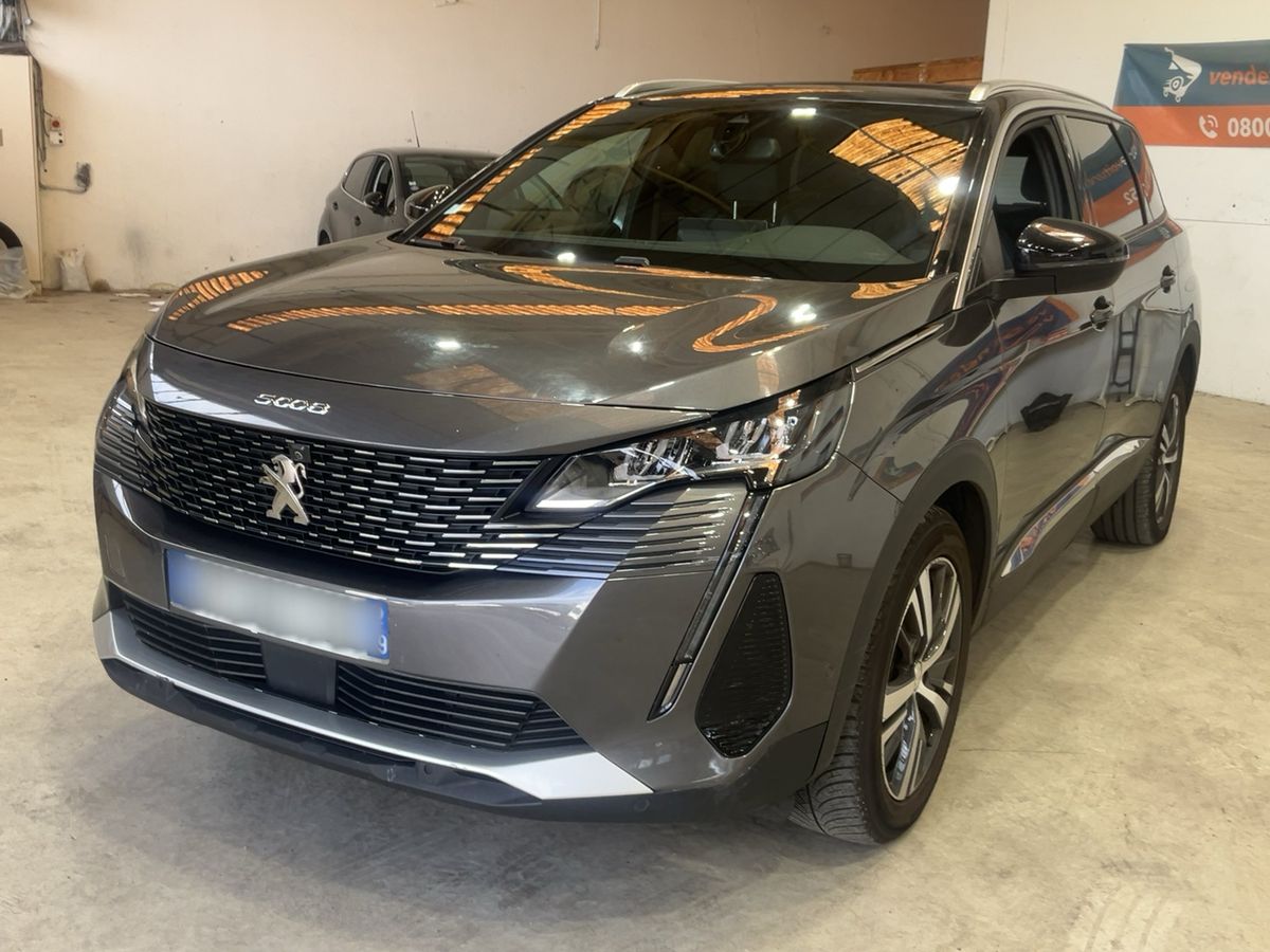 Peugeot 5008 2023 — photo 1