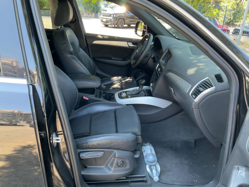 Audi Q5 2.0 TDI quattro — zdjęcie 11