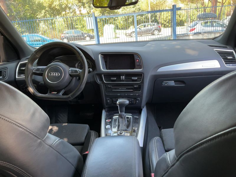 Audi Q5 2.0 TDI quattro — zdjęcie 12