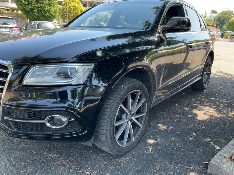 Audi Q5 2.0 TDI quattro — zdjęcie 2