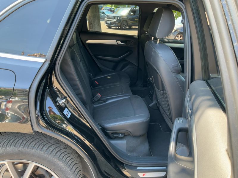 Audi Q5 2.0 TDI quattro — zdjęcie 14