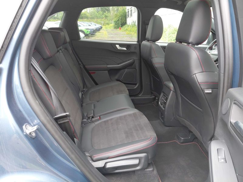 Ford Kuga 1.5 EcoBoost ST-Line X 2023 – снимка 14