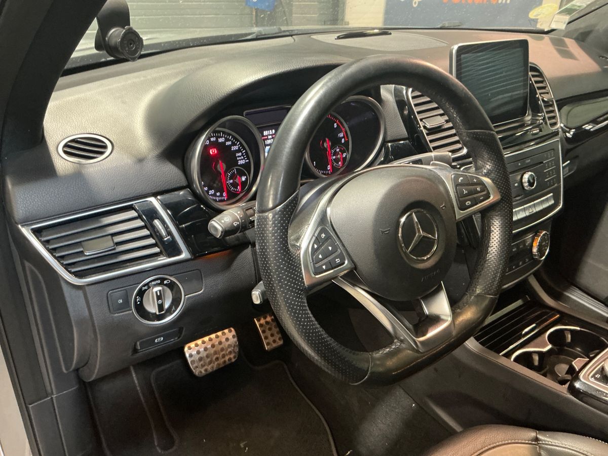 Mercedes-Benz GLE-Klasse 2016 — photo 32