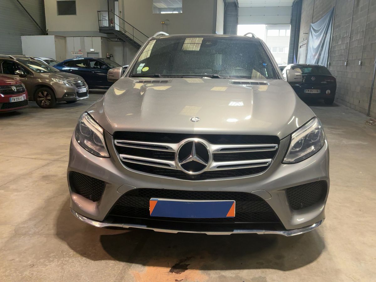 Mercedes-Benz GLE-Klasse 2016 — photo 15