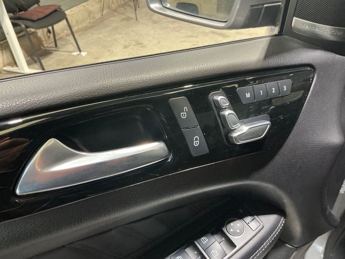 Mercedes-Benz GLE-Klasse 2016 — photo 37