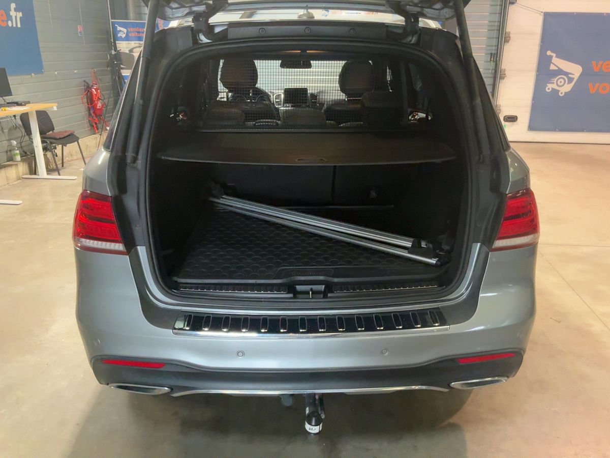 Mercedes-Benz GLE-Klasse 2016 — photo 16