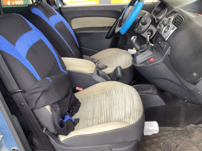 Renault Kangoo 1.5 dCi Happy Family — zdjęcie 11