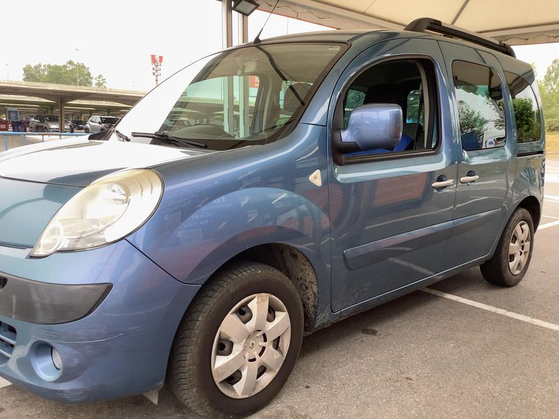 Renault Kangoo 1.5 dCi Happy Family — zdjęcie 2