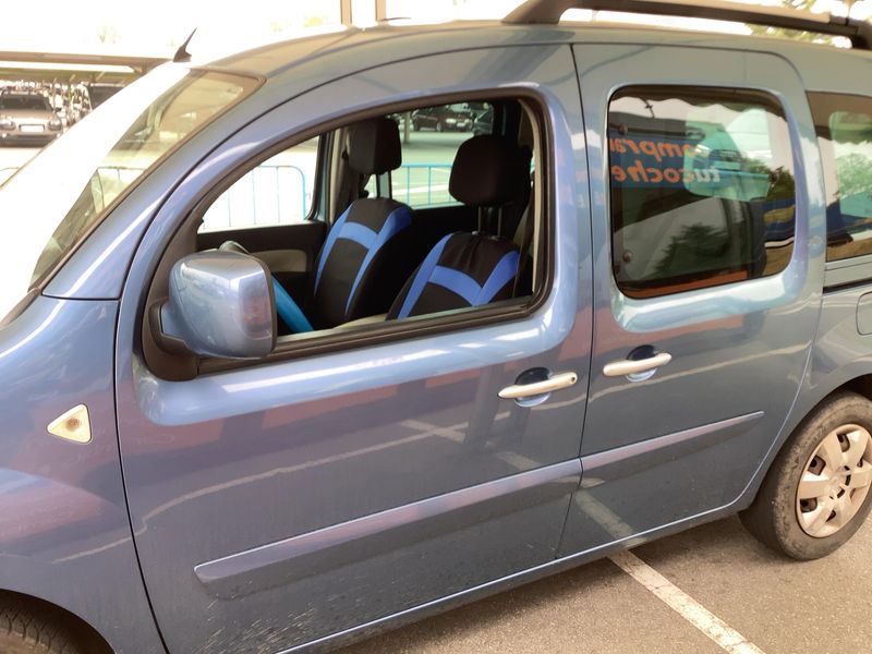 Renault Kangoo 1.5 dCi Happy Family — zdjęcie 4