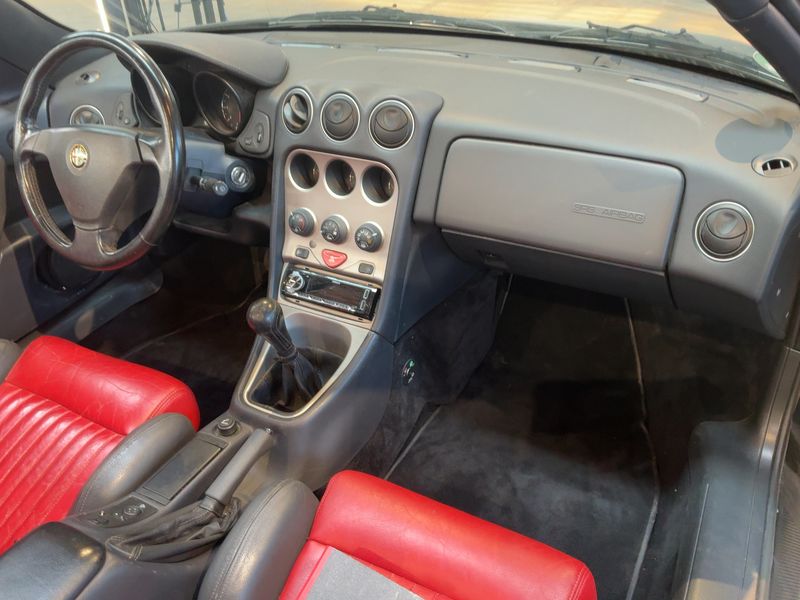 Alfa Romeo Alfa Spider 2.0 T.Spark Lux Limited Edition — zdjęcie 12