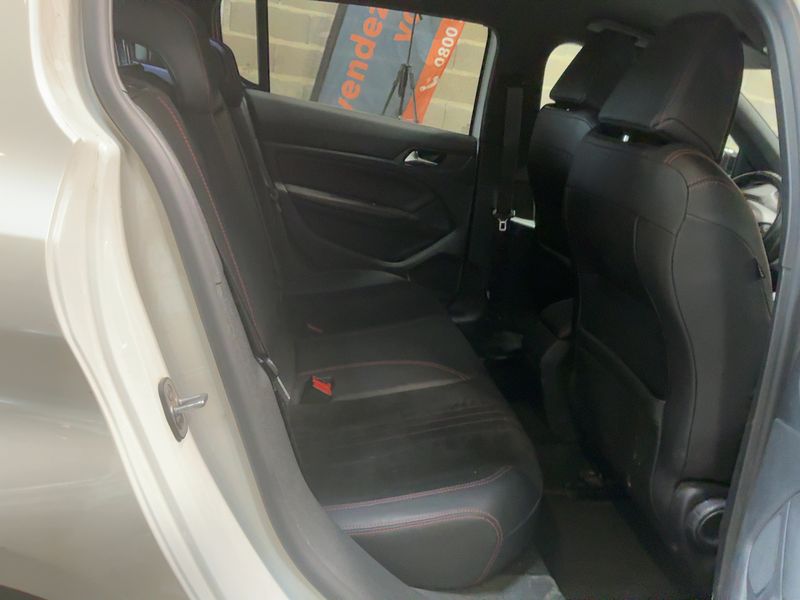 Peugeot 308 2.0 Blue-HDi GT Line 2015 – снимка 19