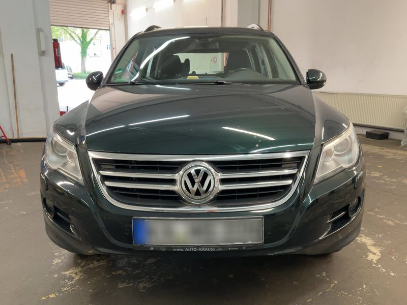 Volkswagen Tiguan 2.0 TDI Track & Field 4Motion 2010 – снимка 14