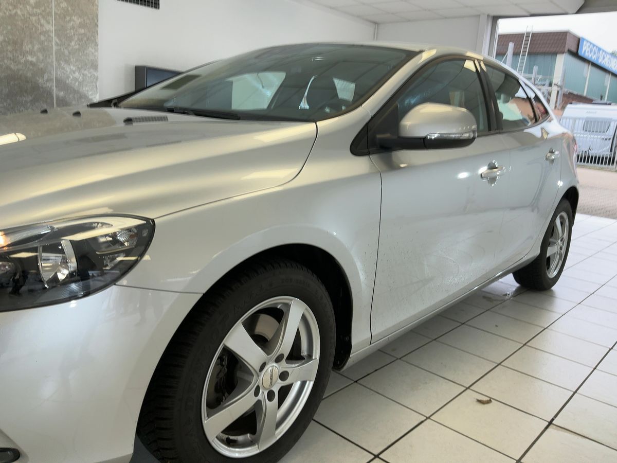 Volvo V40 2.0 T2 Kinetic
