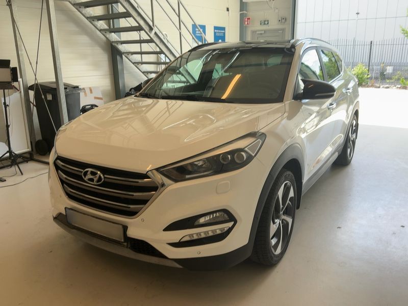Hyundai Tucson 1.6 TGDI Platin 4WD 2017 – снимка 1