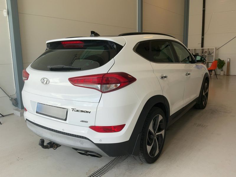 Hyundai Tucson 1.6 TGDI Platin 4WD 2017 – снимка 8
