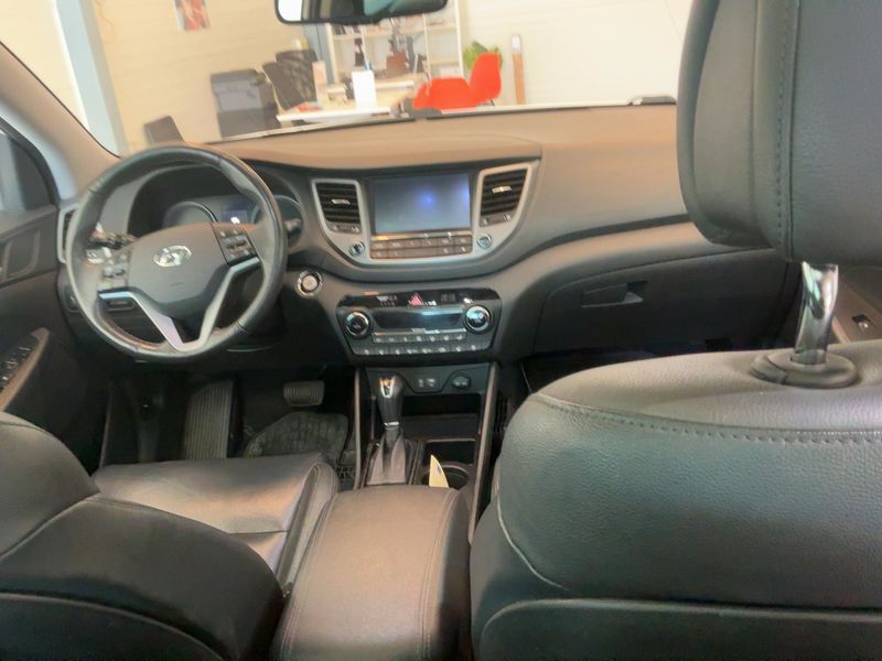 Hyundai Tucson 1.6 TGDI Platin 4WD 2017 – снимка 18