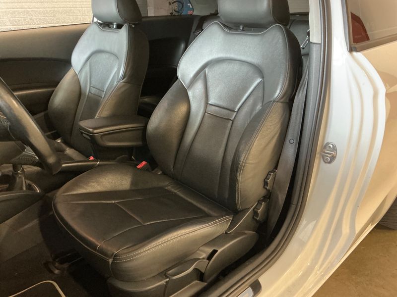 Audi A1 1.6 TDI Ambition Luxe 2013 – снимка 22