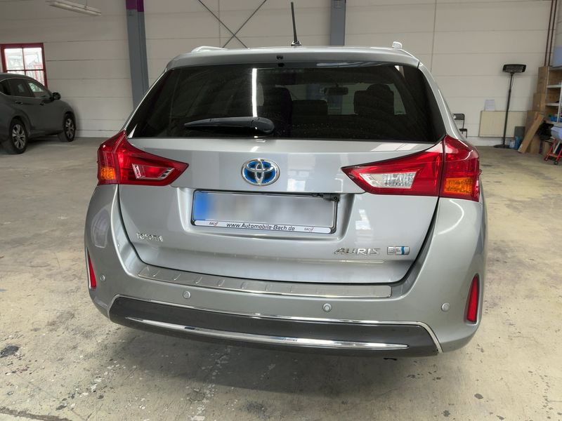 Toyota Auris Touring Sports 1.8 Hybrid Edition — zdjęcie 5
