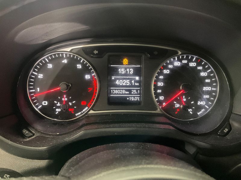 Audi A1 1.4 TFSI Ambition — zdjęcie 13