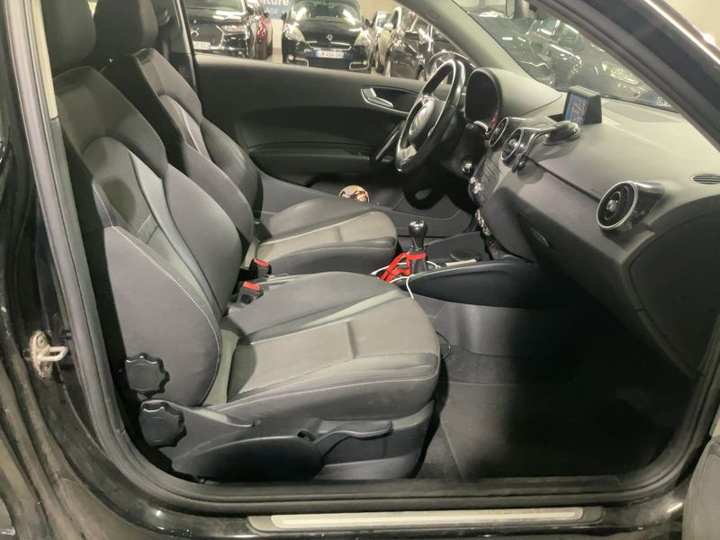 Audi A1 1.4 TFSI Ambition — zdjęcie 11