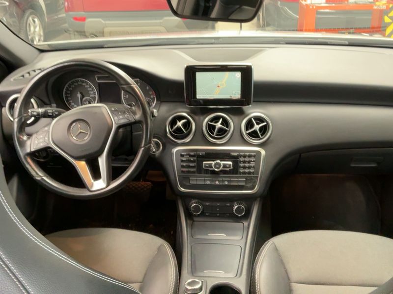 Mercedes-Benz A-Klasse A 180 CDI BlueEfficiency Executive — zdjęcie 12