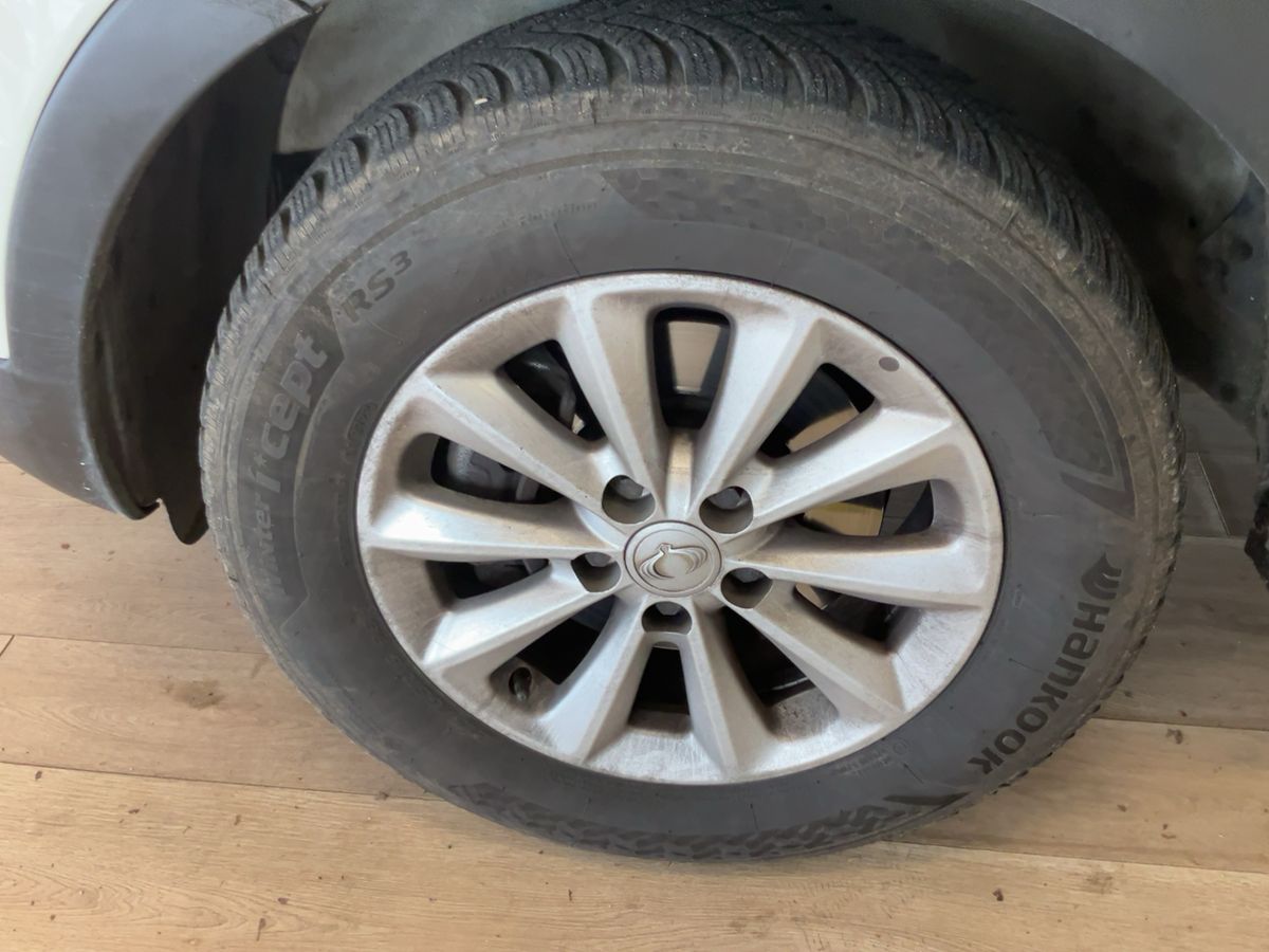 Ssangyong Korando 2015 — photo 4