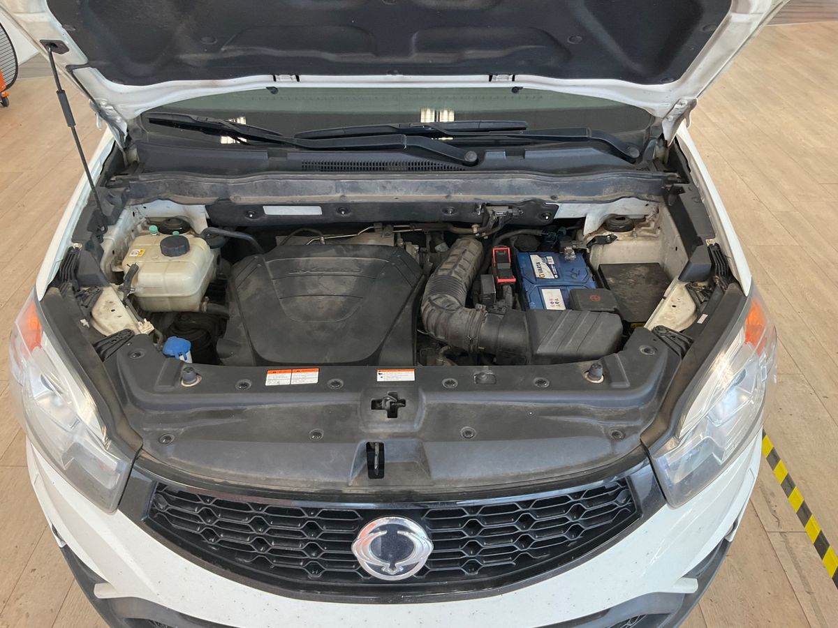 Ssangyong Korando 2015 — photo 26