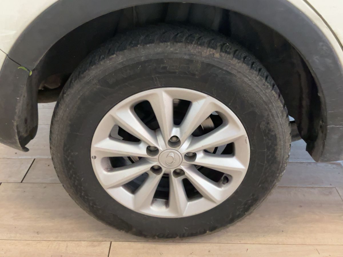 Ssangyong Korando 2015 — photo 10