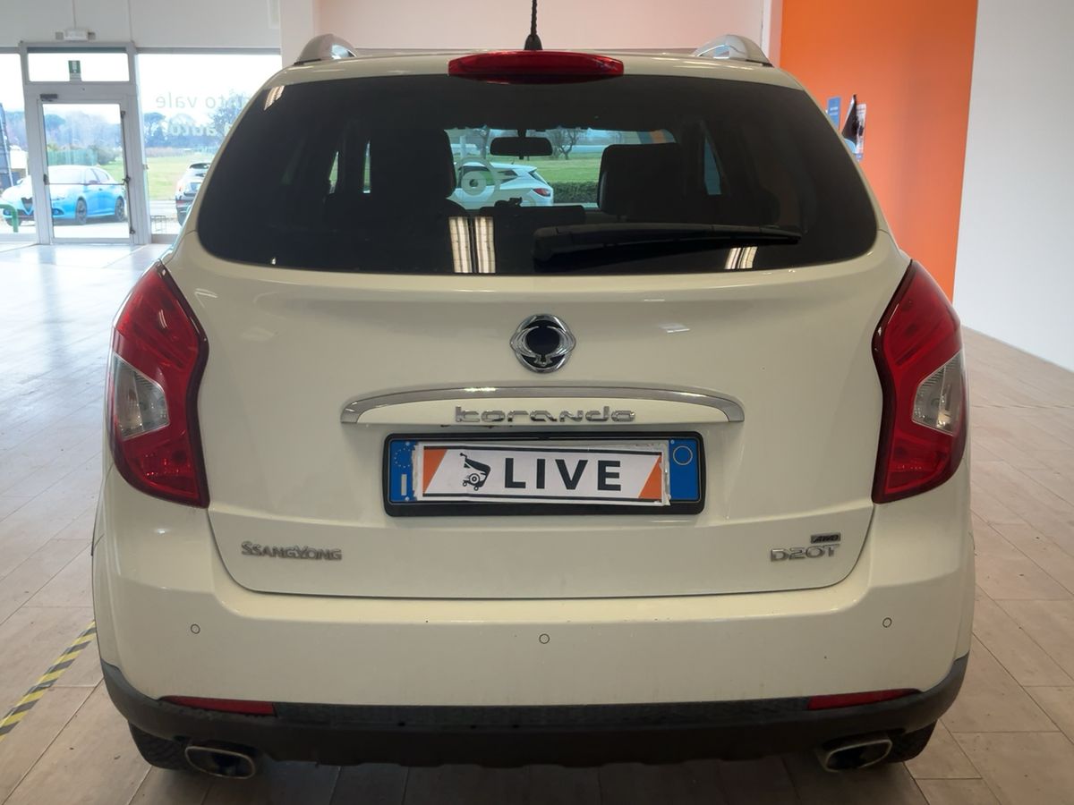 Ssangyong Korando 2015 — photo 8